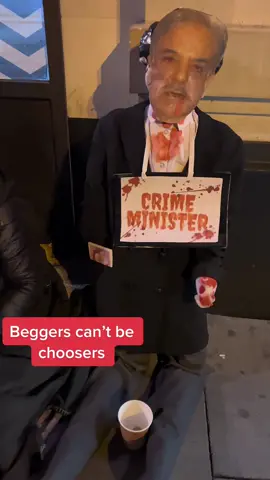 Showbaz doing what he does best… begging!!! #StemDrop001 #imrankhanpti #beggerscantbechoosers #shabazsharif #crimeminster #pti_zindabad #fyp #pak #StemDrop001 #pakistan #imrankhanzindabad❤️🇵🇰🤗 #pakistan #pmlnchor🤣 #fypシ #chor 