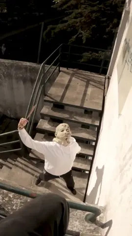 Happy Halloween 🎃 Zombie Parkour Escape 🧟‍♂️ #parkour #parkourpov 