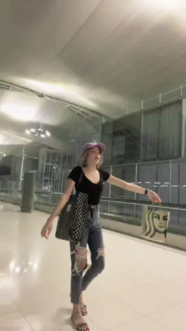 อ้ายมีบ่อ้ายย