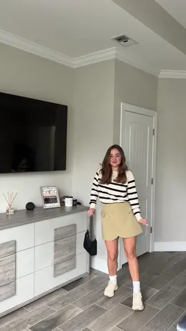 Day 12 🧡 #outfitsideas #trendyoutfits #outfit #inspofashion 