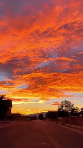 #sunsets #relax #aesthetic #sky #clouds #beauty #tiktok #foryou #scenery 
