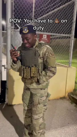 When you dont want to 💩 in the gate shack😂💯#fyp #military #foryoupage #militarycomedy #airforce #militarytiktok #army #navy #marine #viral #securityforces #mp 