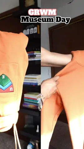 Do it for the aesthetic 🌙 #museumoutfit #fallfashion 