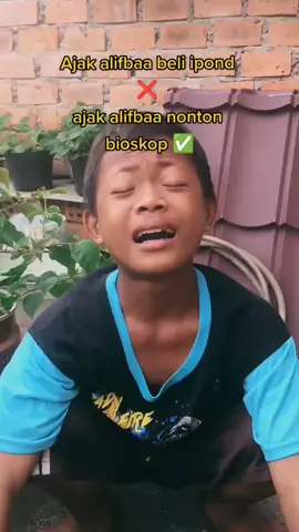 Ya Allah alifbaa bisa nonton bioskop yg gede banget ini pertamakali nya terimakasih ya Allah alifbaa seneng bgt , terimakasih juga kak Ardi 😭😭 #fyp #fypシ #ardipettoxalifbaa #alifbasedih #ardipettoxbocil 