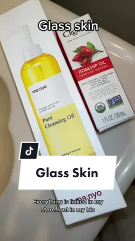 Perfect for Glass skin and dry skin #skincare #glassskinroutine #glassskin #haileybieber #haileybaldwin #roseshipoil #manyo #manyocleansingoil #dryskin #glow #fyp #viral 