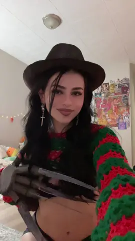 happy halloween 🎃 this is favourite costume i made the hand and the sweater myself! #freddykrueger 