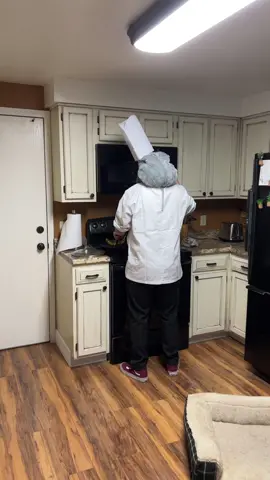 Don’t come at me for my accent 😂 🇫🇷 #ratatouille #remy #chef #rat 