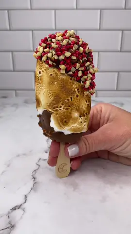 Rocky road s’mores 🍦🔥🤤 #ConnoisseurGourmetIceCream #LanewaySweets #Indulgence #ad @connoisseuricecream