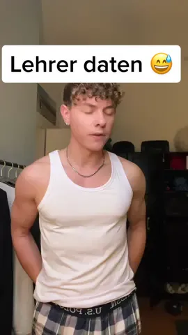 Wenn man das erste Mal eine Lehrerin datet: