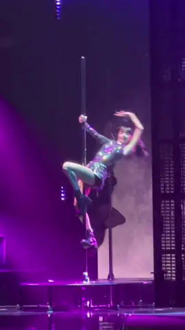 LALISA ❤️‍🔥 #money #lalisa #Lisasolo #moneylisa #lisadancepole #lalisadancebreak #blackpink #bornpink #blink #kpop #blackpinkinyourarea #americanairlinescenter #blackpinkindallas #Bornpinkworldtour 