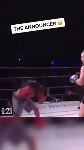 “That one would’ve done damage!” 😆 #boxing #boxingtalk #lol #lmao #sports #sportstiktok 