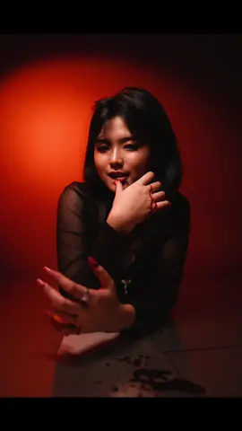 CONCEPT IDEAS FOR HALLOWEEN PORTRAIT SHOOT. #halloween #photography #studiosession #photoshoot #davevisuals #LearnItOnTikTok #photoideas #eduwow 