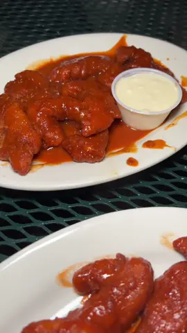 When you go to the best wing place in town but get boneless tenders #fyp #Foodie #buffalowings 