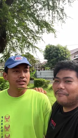 kalo tangan kalian ada berapa? 😂