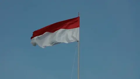 Nama: Teguh Sanjaya NIM: 12214057 Kelas: 1B Prodi: Psikologi Islam Mata Kuliah: Kewarganegaraan Tugas video pendek (cinematic) Tema: Identitas Nasional  #semogatidakfyp🗿 
