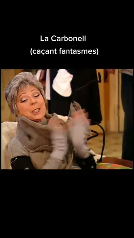 És indiscutible que el millor personatge de la sèrie és la #Carbonell, oi? (I que bé ho fa l'Anna Maria Barbany!) #PlatsBruts #TincCastanyes #Halloween #Castanyada #Gostbusters #estiktokat #catalunya 