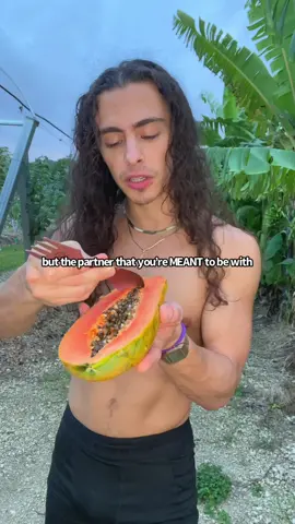 #papaya from @miamifruit ✌️🥰 #relationships #loveadvice 