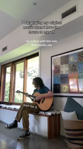 this ones called ‘plateau’ :) #singing #original #newsound #acoustic #singersongwriter #originalartist #plateau #falsetto #highvocals  