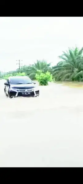 Pajero sipaling pemberani🔥 Semoga cepat suruh Tamiangku🥹 #banjir2022 #tamiang #acehviral #acehtiktok #fypfypfypfypfyp 