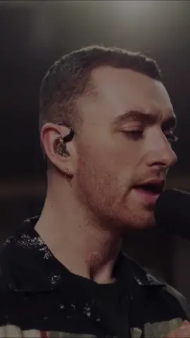 [Sam Smith - Too Good at Goodbyes] Lagu ini menceritakan tentang seseorang yang sudah tidak ingin lagi bersama dengan pasangannya dikarenakan terlalu seringnya pasangannya menyakiti dan meninggalkannya. Akhirnya seseorang tersebut memutuskan dia akan menjauh dan berpisah dari pasangannya tersebut dikarenakan perasaannya juga semakin memudar #samsmith #toogoodatgoodbyes #Love #sad #sadstory #musik #music #fyp #foryou #foryoupage #viral 