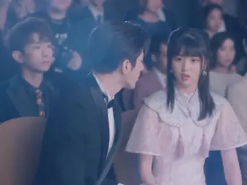 Vợ chỉ việc thích còn lại cứ để anh lo😂. #timetofallinlove #cuoicungcungdenluottoiyeu #lachinh #lamhannghi #luozheng #linxinyi #lachinh_lamhannghi❤️ #罗正_林昕宜 #cdrama #phimtrungquoc #xh #foryou #fyp 