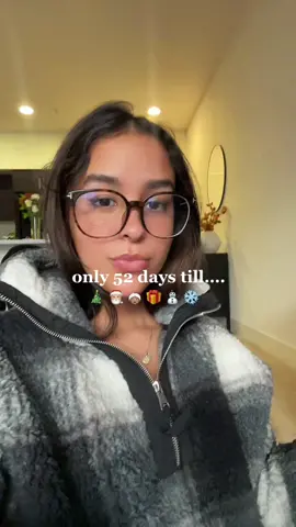 I FEEL LIKE IM GETTING MY PERSONALITY BACK #christmas #christmas2022 #holidaylaunchday #holidaylaunch2022 #starbucks #sandiego 