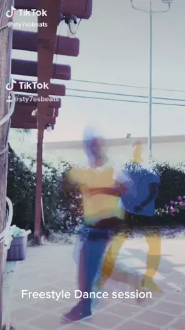 Freestyle dance session!! Check the beat!! #dance #freestyle #dancer #dancechallenge #danceawesome #hiphop #session #poplock #breakdown #breakdance #breakdancing #breakdancer 