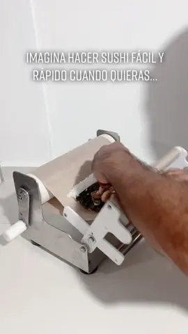 Encuéntranos en nuestras redes sociales como Sushero Machine y en nuestra página web: www.sushero.com.mx   🤩¡Consigue la tuya ya!🍥 #sushi #susheromachine #susherohome #maquinadesushi #mexico🇲🇽 #agilidad 