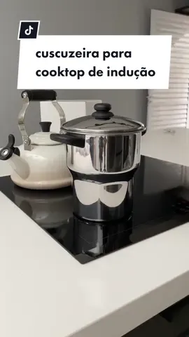 Ela funciona no Cooktop de Indução e deixei o link dela no site que está no perfil. #cuscuz #cuscuznordestino #cuscuzeiraparacooktopinducação #cooktopinducao #acasadaclarabóia #acasadaclaraboia 