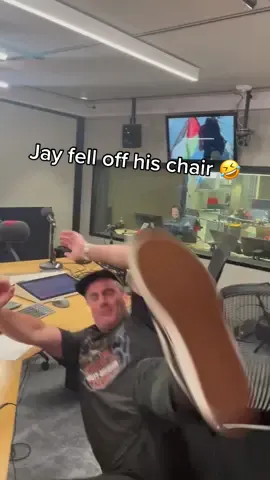 Welcome back Jay 🤣 #Fall #Fail #NZRadio 