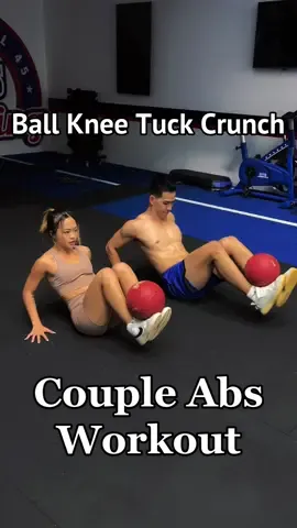 Couple Abs Workout w/ Ball 🙌🏻  Tag your workout partner and let’s go!   #Fitness #saigonfitness #trainer #workout #motivation #life #saigonfitnesstrainer #goals #coupleworkout #absworkout #health #abs