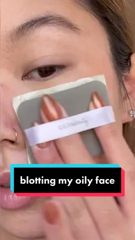 the way my pores just ✨disappeared✨ #oilyskinproblems #oilyskin #blottingpaper #blottingsheets #blottingpowder #fentybeauty #ultabeauty @Fenty Beauty @Ulta Beauty 