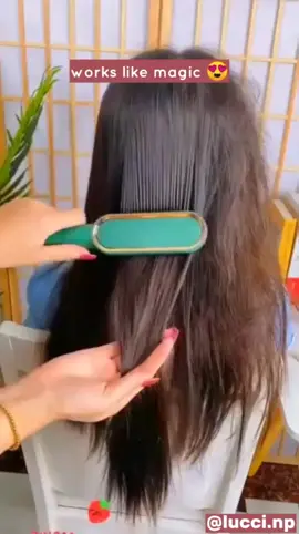 Tired of freezy hairs?? Get this hair styler brush right now!! #hairstyle #hairbrush #hairstraightener #straightnercurls #hairstyler #smoothhair #silkyhair #straighthair #viralproducts #fyp 