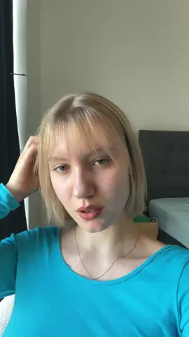 New haircut☺️#wispybangs#shorthairbangs#shorthair#bangs#fringe#cuttingmyhair#blue#alien#maneater#thinbangs#blondehair#haircut