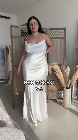 Non modest VS modest way of wearing the silk dress on size XL #silkdress #OOTD #styleinspo #ourfitideas #plussize 