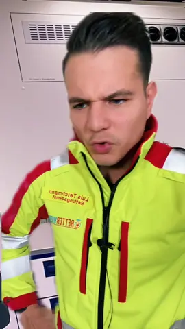 Manchmal kommt es leider anders. Hilfetelefon: 08000116016 #rettungsdienst #lernenmittiktok 