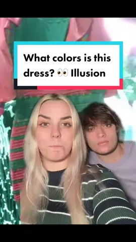 #greenscreen There’s no way😳 #illusion #illusions #thedress #colorillusion 