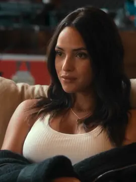 essa cenaa >>> #irmavepedit #irmavep #laurie #mira #miraandlaurie #lesbian #GenshinImpact32 #foryou #foryourpage #seriesnetflix #hbomax ##seriestiktok #moviescene #fy #naoflopaporfavor #viralvideo #paradublar #🏳️‍🌈 