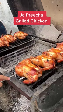 Ja Preecha Grilled Chicken #asiantable #streetfood #thaistreetfood #thailandstreetfood #chicken #grilledchicken #ไก่ย่างจ่าปรีชา 
