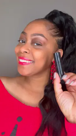 Who doesn’t love a good red lipstick? @Sephora Collection #giftedme this is the New Satin Lipstick 11 Excessively Good Red 💄 #sephora #sephoraliplooks #sephoracollection #sephoracollectionlove #lipstick #redlipstick #satinlipstick 