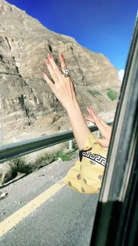 #traveling in #hunza #beautyfulscene #fyp #foryoupage #Love #song #qarararasha 
