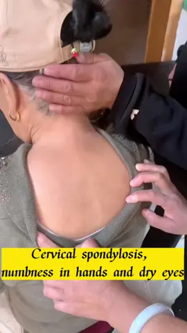 Traditional Chinese medicine application to treat cervical spondylosis！#pain #traditionalchinesemedicine #cervicalspondylosis #Shoulderperiarthritis #foryou 
