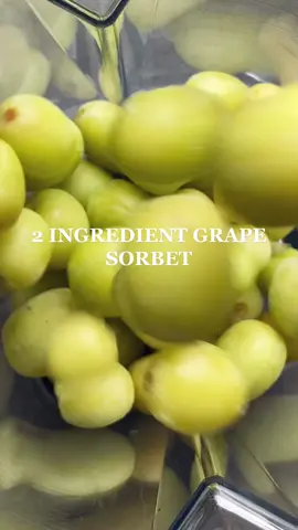 Who’s trying this 🙋🏻‍♀️🤤🍇 #grapesorbet 