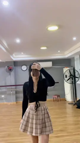 2022 đã tặng tôi thêm 5 kí lô toàn là thịt và mỡ 😤 #tutinlencogai #confidentme #gainweightcheck #beiu #beyou