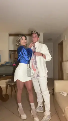 Mais um #grwm com o boy @juniormanella 🥰 Casal estiloso demais ne ! Gostaram do nosso look ? #casal #casalfashion 