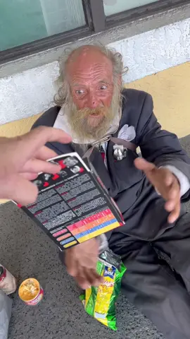 I offered Franklin to get a Haircut and he told he grows it like Jesus did. ♥️🥺 #Franklin #fyp #homeless #godsplan #harmonica #musician #niceguyenterprise #jesus #homelesspeople #spreadingsmiles #spreadingjoy 