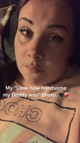 #greenscreen #GenshinImpact32 #fyp #angeldad #oldpics #imissyou #11months #rip #🖤🥀 