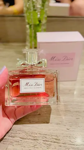 waiting for more Dior 🫶🏻  #missdior #dior #absolutelyblooming #diorchallenge #missdioreaudeparfum #eaudeparfum #perfumetiktok #perfumecheck #perfumecollection #foryoupage #foruyou #fyp 