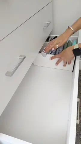 Adjustable Drawer Divider #drawer #organize #divider #multifunctional #useful #clothes #sale #tiktokshop #tiktokph #wardrobe #cabinet #plastic 