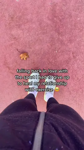 Been dedicating Sundays to falling back in love witb no goals, no judgement, just let myself run 🤍 I’ve missed this #Running #orthorexiarecovery #health #dietitian #wellnessjourney #GenshinImpact32 #fypシ #trending #runner 